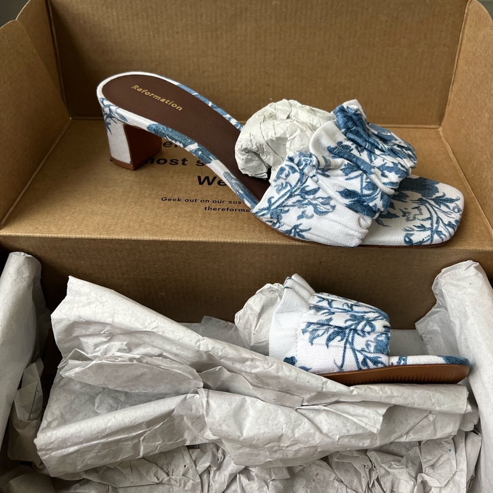Reformation Shereen Ruched Mule 7.5